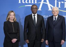 Vertice Italia-Africa al via, al centro il Piano Mattei. Meloni: "Stanziati 5,5 miliardi di investimenti e sviluppo"