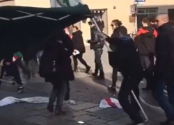 Ilaria Salis, Lega: "Arrestata nel 2017 a Monza per assalto a nostro gazebo". Il legale: "Fu assolta" - VIDEO