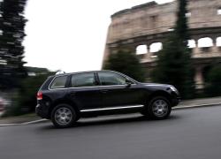 Parigi, passa il referendum sui Suv col 54,5%, tariffe triplicate per i parcheggi. Le opposizioni: "Demagogia, una farsa"

