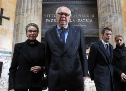 Savoia, l'attacco di Cardini: "Casata sleale, con storia di tradimenti e incoerenze: dai massacri del '15-'18 ai rapporti con Mussolini"