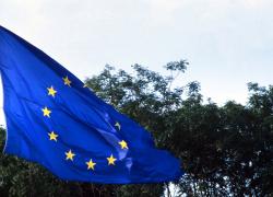 Pil Eurozona, la Commissione Ue taglia le stime allo 0,8% nel 2024. Italia (+0,7%) e Germania (+0,3%) le peggiori