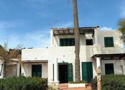 Lampedusa, venduta la 'Villa Due Palme' di Berlusconi per 3 milioni a un economista siciliano