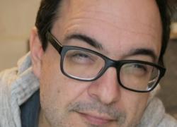 Gonzalo Lira, morto il giornalista Usa "anti-Zelensky", era detenuto in carcere a Kharkiv senza processo per "posizioni pro Russia", il padre: "Mai curato"