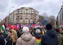 Manifestazione a Milano pro Palestina. L'Italia sfida i manganelli e scende in piazza