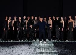 Armani, a Milano con Emporio sfila il bagliore gentile e unico delle donne  