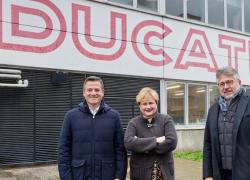 Ducati Energia, inaugurato l’impianto fotovoltaico realizzato da Hera, copre 70% del fabbisogno energetico dello stabilimento