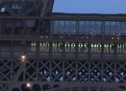 Francia, diritto all'aborto inserito nella Costituzione, 1° Paese al mondo; sulla Tour Eiffel la scritta "Mio corpo, mia scelta" - VIDEO