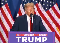 Trump altra gaffe, confonde di nuovo Obama con Biden, poi la precisazione: "L'ho fatto apposta"- VIDEO
