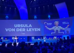 Bucarest, Von der Leyen al Congresso del Ppe: "Putin ricercato per crimini di guerra, aula all'Aja lo attende"