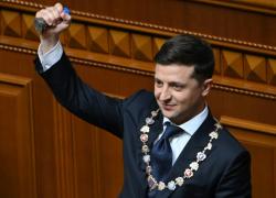 Zelesnsky perde pezzi, i suoi generali stanno disertando in massa per passare con Putin. L'Ucraina è vicina alla guerra civile?
