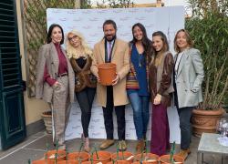 Nasce il primo il primo vigneto urbano di Firenze grazie a Maria Fittipaldi Menarini e le sue figlie