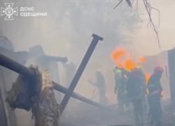 Attacco russo a Odessa con missili, almeno 20 morti e 73 feriti, Zelensky minaccia escalation: “Presto una giusta reazione” - VIDEO