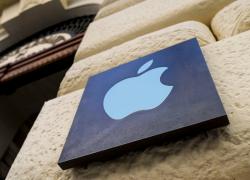 Usa, causa ad Apple: “Monopolio illegale su iPhone, violate norme antitrust”, l’azienda perde il 3,6% a Wall Street