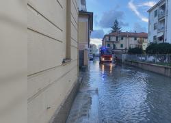 Liguria, il maltempo colpisce il Tigullio, allagamenti a Riva Trigoso e mareggiata con onde alte 4 metri