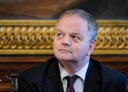 Elezioni Firenze, Eike Schmidt è ufficialmente il candidato sindaco del centrodestra: "Chiederò l'aspettativa come direttore di Capodimonte"

