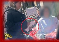 Milano, Staffelli insegue due ladre rom e le fa arrestare dopo furto in Gae Aulenti: una incinta e l'altra col neonato - VIDEO