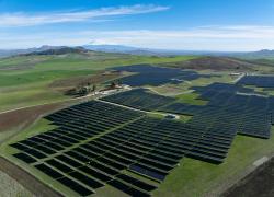 Edison, inaugurato impianto fotovoltaico da 41 MW in Sicilia; Monti:  "Confermiamo impegno nella transizione energetica "