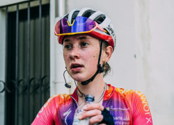 Inghilterra, la ciclista Anna Shackley costretta al ritiro a 22 anni per aritmia cardiaca, decimo caso di problemi di cuore nel ciclismo