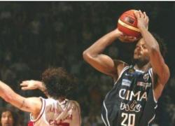 Basket, Ruben Douglas morto a 44 anni per un malore improvviso, aveva fatto la storia della Fortitudo Bologna