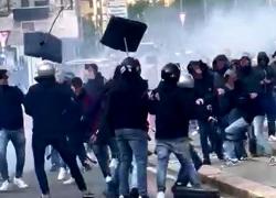 Genova, scontri tra ultrà prima di Genoa-Cagliari,  Digos visiona i video per identificare i responsabili