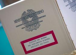 Proiezioni e risultati elezioni europee 2024 in Italia tempo reale, FdI 27,5%, Pd al 23,2%, M5s al 10,8%, Fi al 10% e Lega all'8,6%