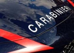 Genova, molesta due ragazze all'uscita di un locale e le minaccia con un cavatappi, arrestato tunisino