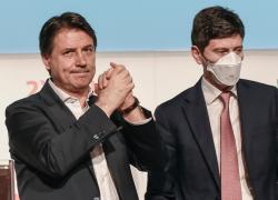 Covid, la task force: "Lockdown inutile, modello Svezia più efficace di quello Cina", ma Conte e Speranza fecero il contrario