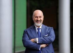 UniCredit introduce Premium One, polizza unit linked costruita in-house e basata sui fondi interni onemarkets in un gruppo che conta 15 milioni di clienti