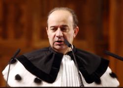 Morte Franco Anelli, per i carabinieri confermata ipotesi suicidio, l'ultimo messaggio del rettore agli amici: "Game over"