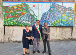  L'artista Tano Pisano si ispira a Michelangelo: fino a gennaio le Apuane si vedono in via Sant’Agostino a Pietrasanta 
