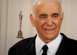 Addio a Albert Ruddy, morto a 94 anni dopo breve malattia il produttore de ‘Il Padrino’ con Al Pacino e ‘Million Dollar Baby’