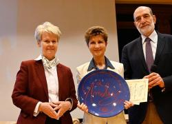 Premio letterario Amalago, Carla Maria Russo vincitrice dell'edizione 23/24 con i Venturieri