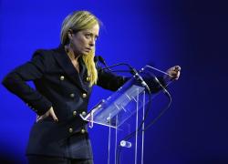 Giorgia Meloni e il femminismo a convenienza? Per coprire la pezza, fa peggio e giustifica la sua pessima figura a Caviano con la lotta femminista