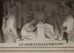 Riforma della magistratura necessaria, giudici in mano alla sinistra e Italia Paese dei premier condannati