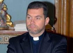 Fano, diocesi reintegra prete condannato per abusi sessuali su bambina di 12 anni, il padre: "Se lo incontro… enorme ingiustizia"