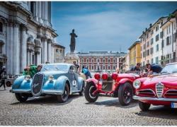 Mille Miglia, torna la mitica gara con auto d'epoca in partenza da Brescia