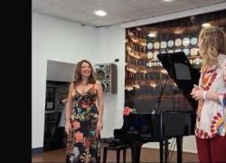 Cristiana Pegoraro (pianista) fa sognare gli Amici del Loggione del Teatro alla Scala, anche con "L'Infinito", interpretato da Alessandra Basile (attrice)