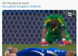 Euro 2024, i meme sul "pacco enorme" di Calafiori durante Italia-Croazia: "Chi l'ha dura la vince" - GALLERY