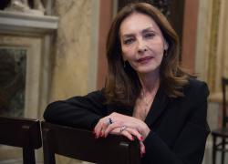 Addio a Maria Rosaria Omaggio, morta per un 'turbo cancro' l'attrice che interpretò Oriana Fallaci: aveva 67 anni
