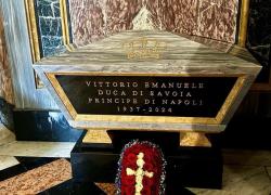 Vittorio Emanuele di Savoia non trova pace nemmeno da morto. Tumulato a Superga, ma negata la sale dei re 