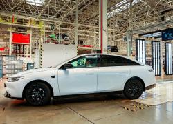 Sondaggio McKinsey boccia l'auto elettrica nel mondo, il 29% di chi l'ha acquistata tornerebbe indietro, negli Usa i più pentiti (38%)