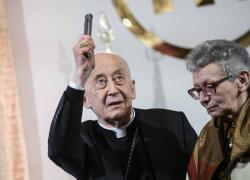 Cardinale Ruini ricoverato in terapia intensiva al Gemelli dopo malore improvviso, il 93enne colpito da infarto