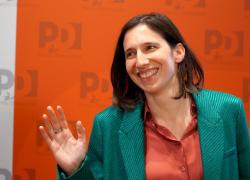 Il PD della Schlein non perde il gustoso vizio delle tasse: Elly rilancia l'idea della patrimoniale