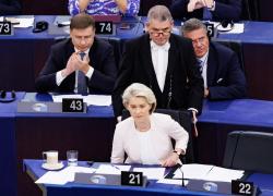 Von der Leyen, il discorso al Parlamento Ue: "Europa più sicura se investe su sicurezza Ucraina”, e attacca Orban: “Appoggia Putin”