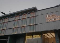 Milano, Facile Ristrutturare travolta dai debiti, cantieri fermi, la protesta di 250 lavoratori: "Non riceviamo stipendi da due mesi"