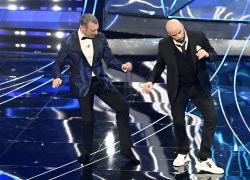 AgCom, multa alla Rai da 206mila euro per pubblicità occulta a U Power con le scarpe di John Travolta al Festival di Sanremo 2024