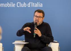 Salvini boccia Green Deal e Von der Leyen: "Solo auto elettriche dal 2035? Cazzata, si spende e si inquina di più" 