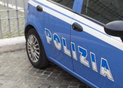 Genova, rissa tra ultrà del Genoa e della Sampdoria, la polizia sequestra spranghe e armi di ogni genere