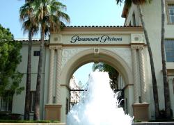 Bronfman, presentata offerta da $4,3 mld per acquisire il colosso Paramount Global; al via la sfida con Skydance Media
