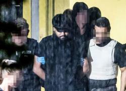 Attentato di Solingen, si costituisce l'assassino: "Sono io quello che state cercando", rivendicazione dell'Isis: "è un soldato del gruppo dello Stato islamico"